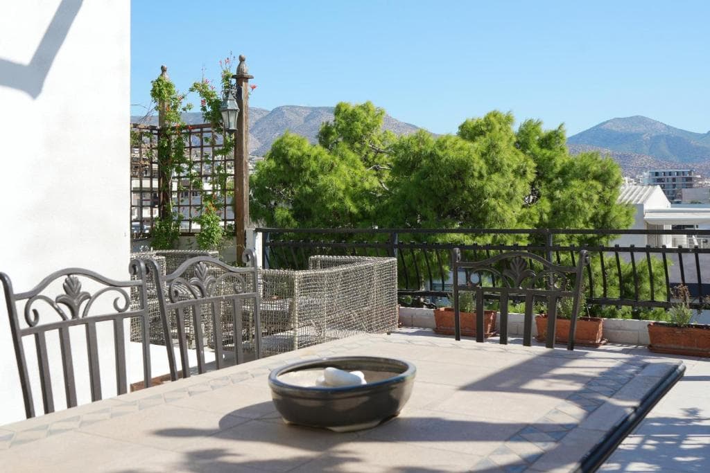 Balcony with outdoor seating