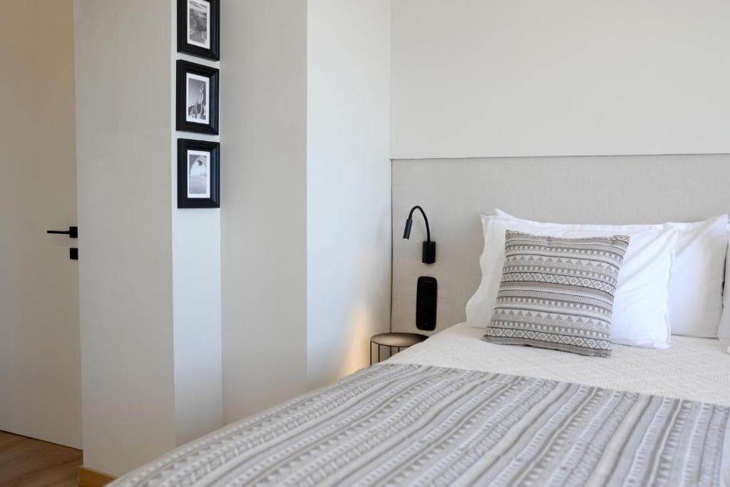 Master bedroom with sea view